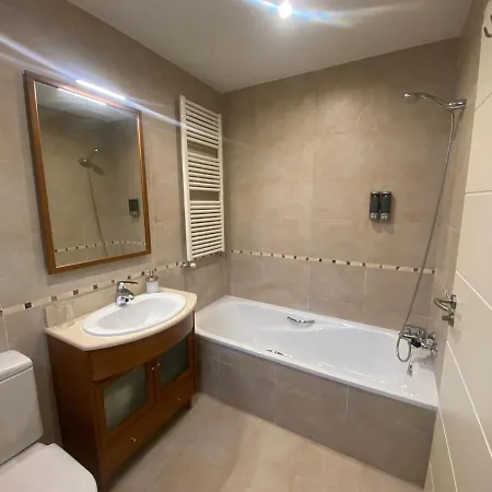 Apartamento Pirineos, Urb Las Margas Golf Sabinanigo Exterior photo